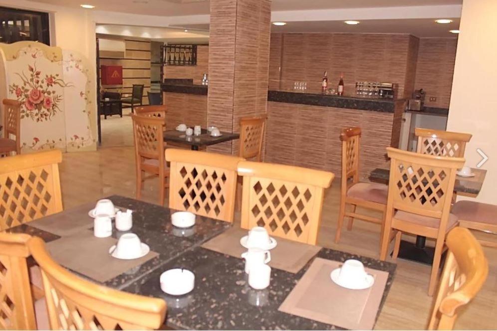Regency Hotel Giza Buitenkant foto